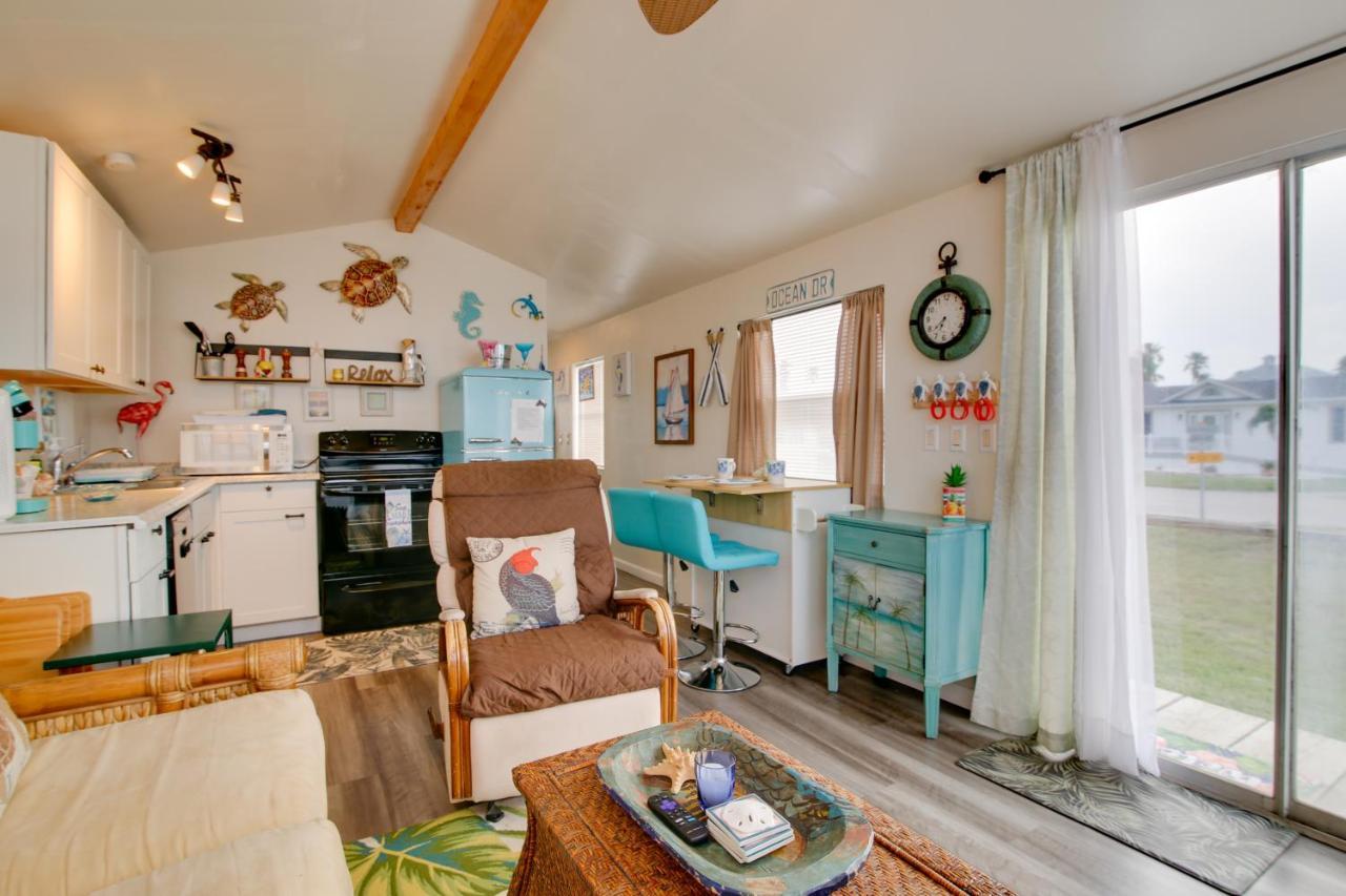 Cozy Waterfront Port Isabel Cottage With Deck! ภายนอก รูปภาพ